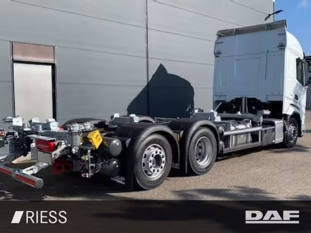 DAF XF 480 FAN Multiwechsler 112-132 2x AHK - Bild 2