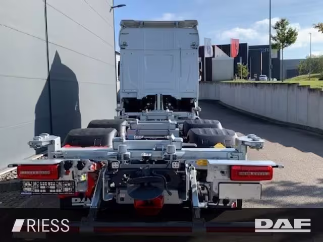 DAF XF 480 FAN Multiwechsler 112-132 2x AHK - Bild 3