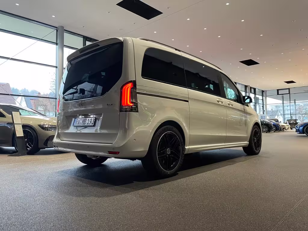 Mercedes-Benz V 300 d KOMPAKT/AVANTGARDE/AHK/ALLRAD/AIRMAT/AMG - Bild 4