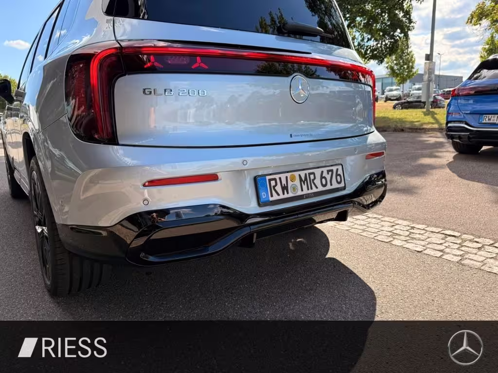 Mercedes-Benz GLB 200 mit EQ Technologie AHK AUT Fernlichtass. GLB 200 - Bild 18