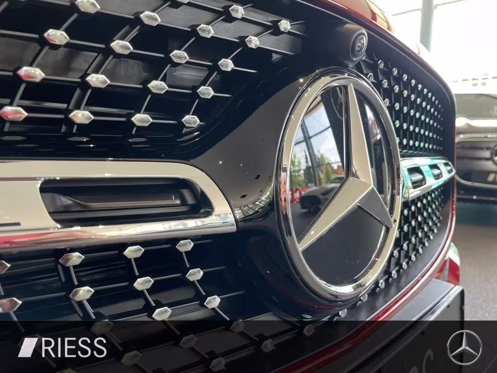 Mercedes-Benz GLA 200 AMG+PANO+HUD+DISTR+MULTIBEAM+MEM+AHK+360 GLA 200 - Bild 22