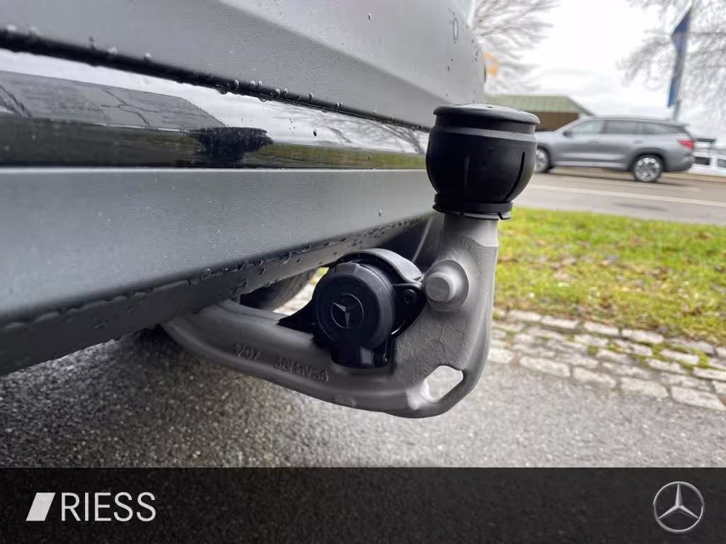 Mercedes-Benz GLA 200 ACC AHK AUT Kam. KlimaA LED LM PDC Pano - Bild 13