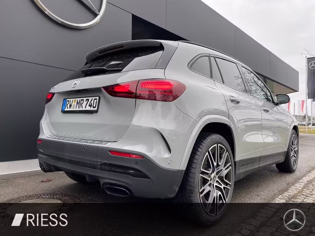 Mercedes-Benz GLA 200 ACC AHK AUT Kam. KlimaA LED LM PDC Pano - Bild 5