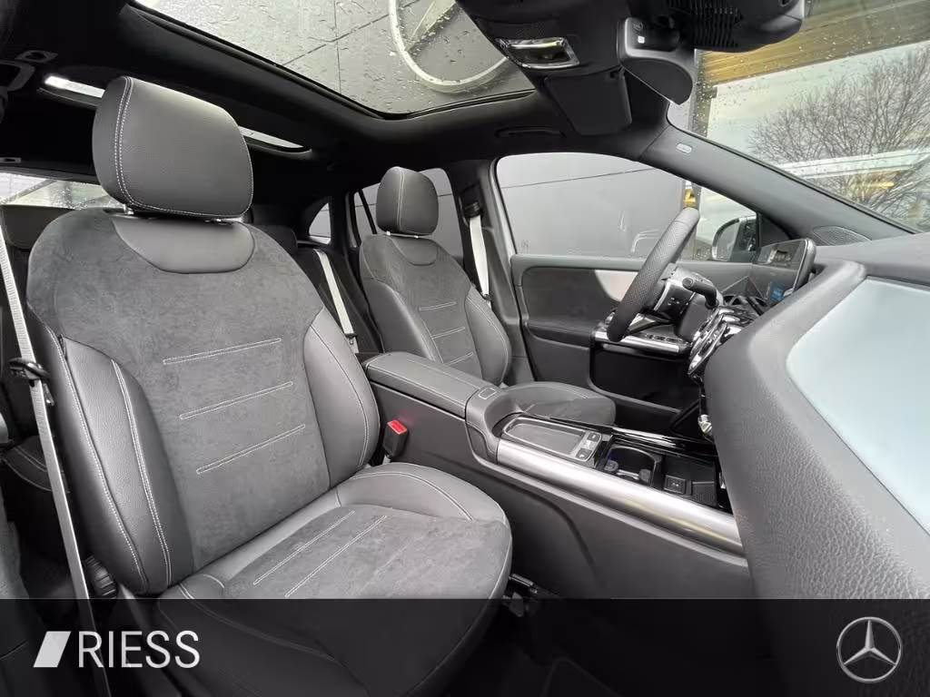 Mercedes-Benz GLA 200 ACC AHK AUT Kam. KlimaA LED LM PDC Pano - Bild 7