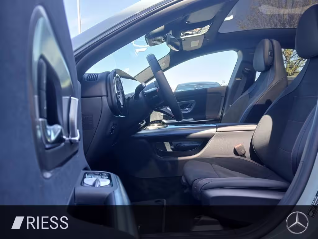 Mercedes-Benz CLA 250+ EQ AMG+PANO+SUPERSCREEN+MULTIB+KEYLESS+ CLA 250 - Bild 3