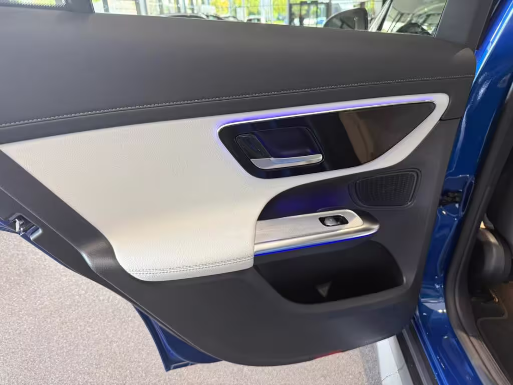 Mercedes-Benz GLC 220 d 4M AMG+PANO+AHK+DISTRONIC+KEYL+DIGI L+ GLC 220 - Bild 6