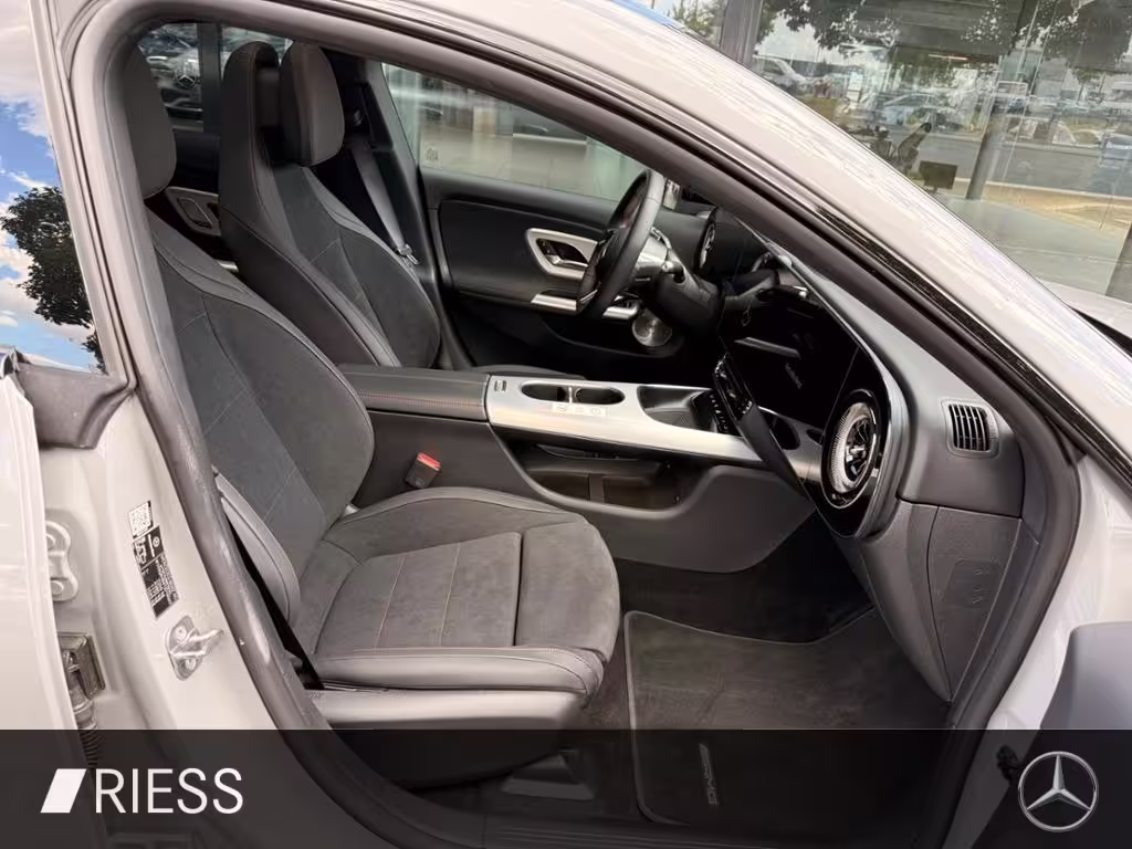 Mercedes-Benz CLA 220 4M AMG+AHK+HUD+19+SUPERSCR+BURM3D+MULTIB CLA 220 - Bild 10