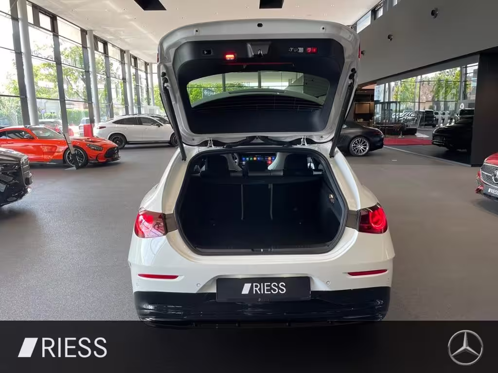Mercedes-Benz CLA 220 4M SB NEU+X178+AMG+HUD+AHK+SUPERSCR+360° CLA 220 Shooting Brake - Bild 19