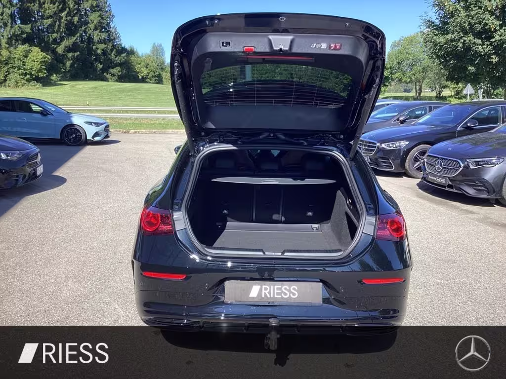 Mercedes-Benz CLA 200 SB NEU+X178+AMG+HUD+AHK+SUPERSCREEN+KEYL CLA 200 Shooting Brake - Bild 17