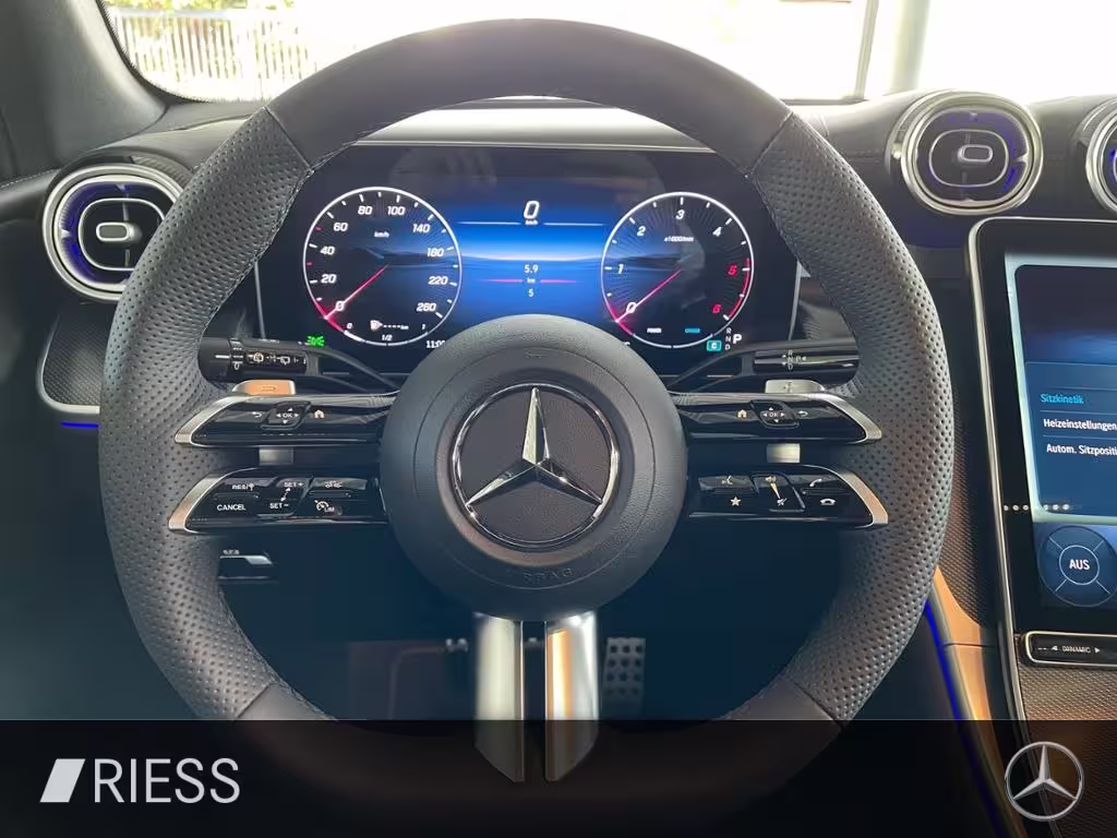 Mercedes-Benz GLC 300 d 4M AMG+AHK+PANO+360°+DIGITAL-LIGHT+MEM GLC 300 - Bild 13