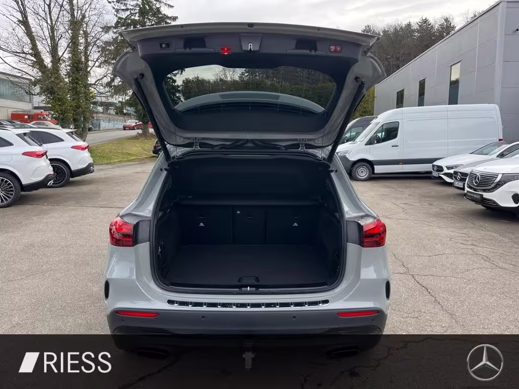 Mercedes-Benz GLA 200 ACC AHK AUT Kam. KlimaA LED LM PDC Pano GLA 200 - Bild 14