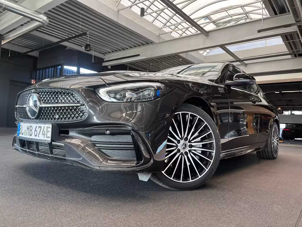 Mercedes-Benz C 300 de AMG+AHK+PANO+BURM3D+360+KEYLESS+DIGITAL C 300 - Bild 2