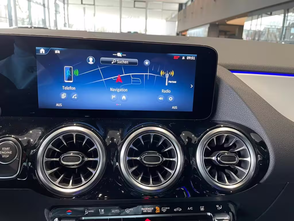 Mercedes-Benz GLA 250 e AMG+PANO+DISTRONIC+KEYLESS+MULTIBEAM+ - Bild 15