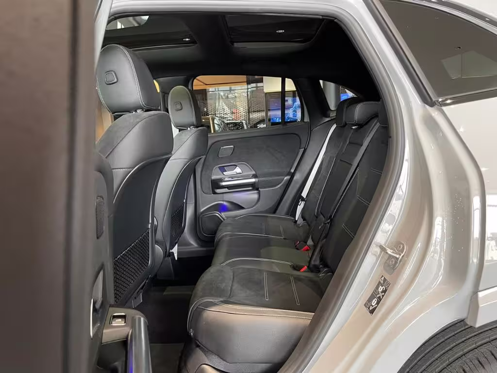 Mercedes-Benz GLA 250 e AMG+PANO+DISTRONIC+KEYLESS+MULTIBEAM+ - Bild 4