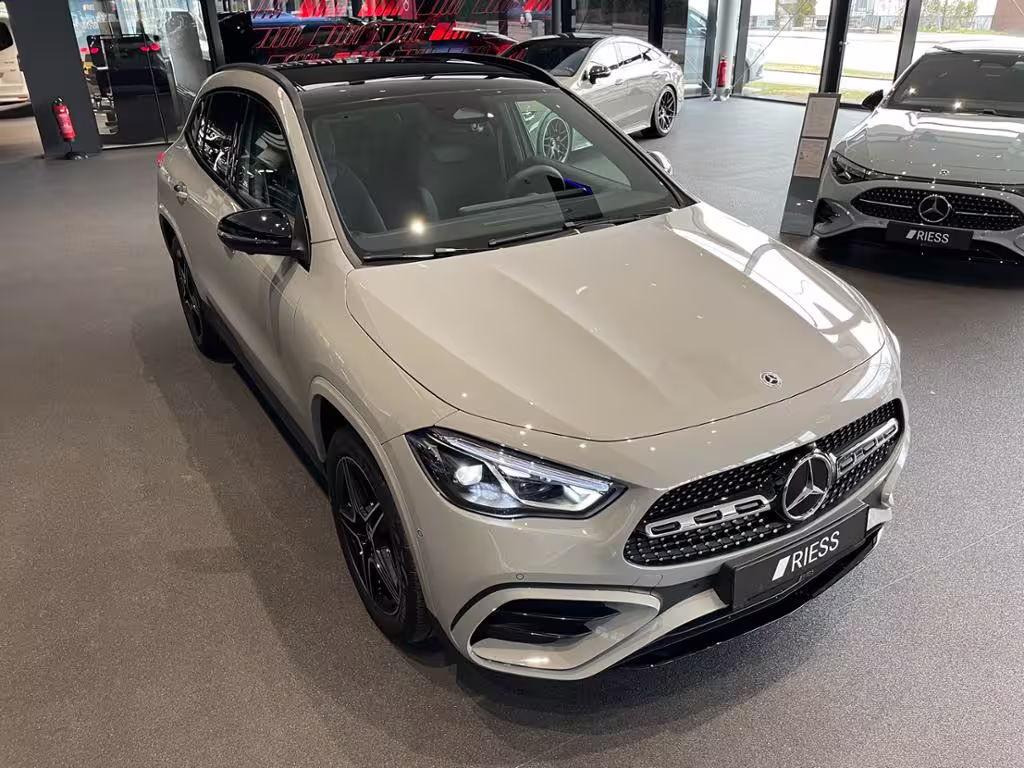 Mercedes-Benz GLA 250 e AMG+PANO+DISTRONIC+KEYLESS+MULTIBEAM+ - Bild 8