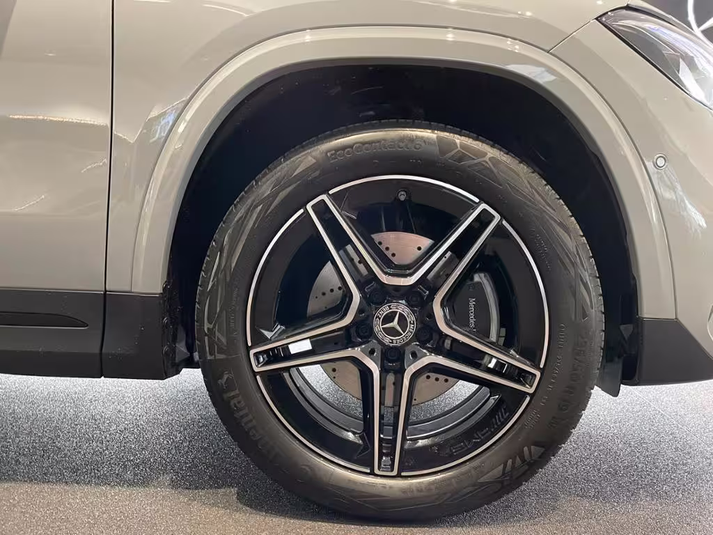 Mercedes-Benz GLA 250 e AMG+PANO+DISTRONIC+KEYLESS+MULTIBEAM+ - Bild 9