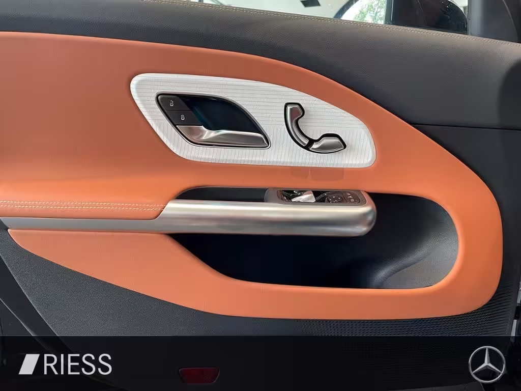 Mercedes-Benz CLA 200 AUT Fernlichtass. KeyLess KlimaA LED LM CLA 200 - Bild 4