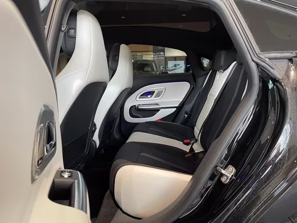 Mercedes-Benz CLA 200 AUT DynLicht Fernlichtass. KeyLess LED CLA 200 - Bild 4