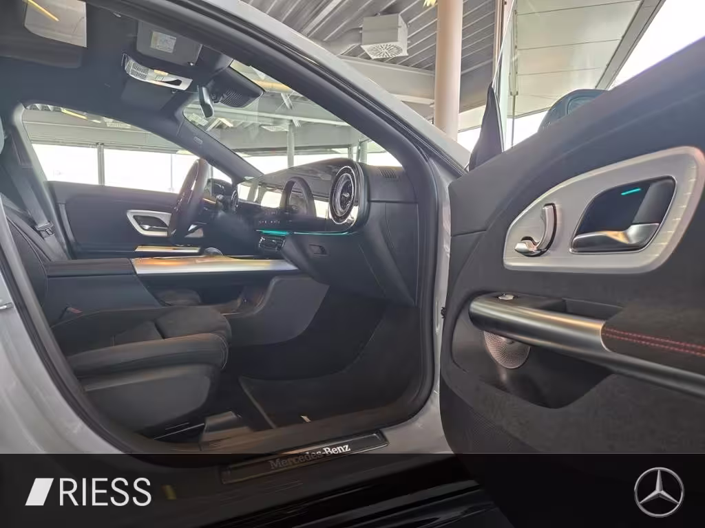 Mercedes-Benz CLA 220 4M AMG+AHK+PANO+19+HUD+MULTIBEAM+BURM3D CLA 220 - Bild 8