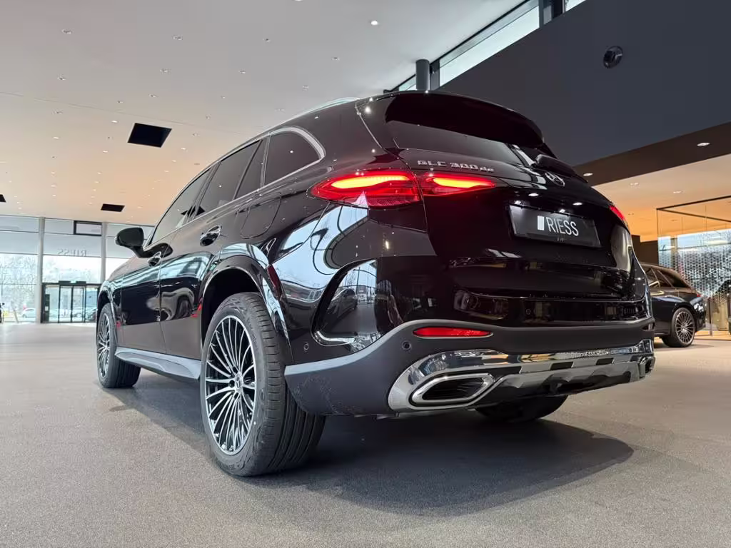 Mercedes-Benz GLC 300 de AMG+AHK+DISTRONIC+DIGI LIGHT+KEYL+360 - Bild 18