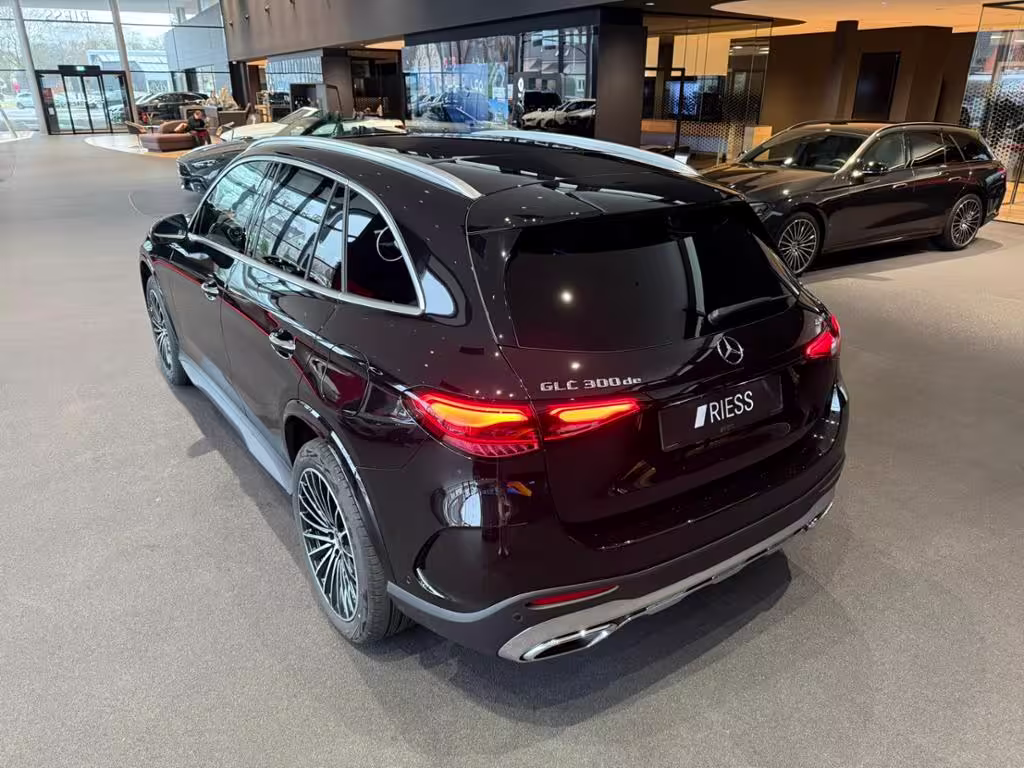 Mercedes-Benz GLC 300 de AMG+AHK+DISTRONIC+DIGI LIGHT+KEYL+360 - Bild 6