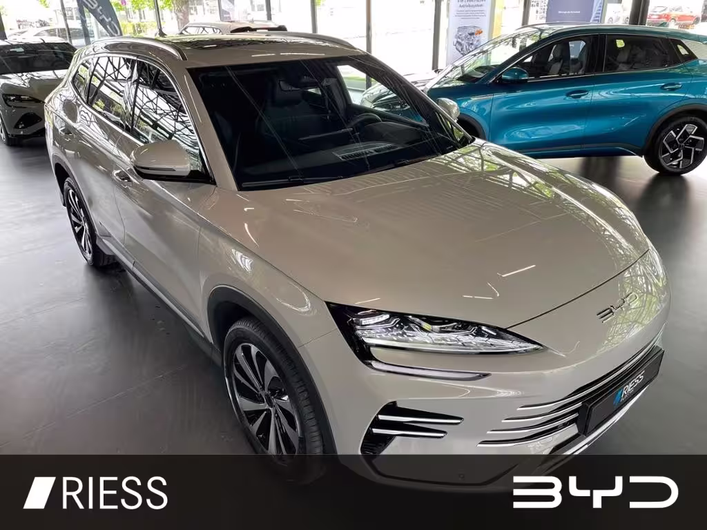 BYD SEAL U DM-i Design  360 AUT DynLicht HUD Kam. LM - Bild 8