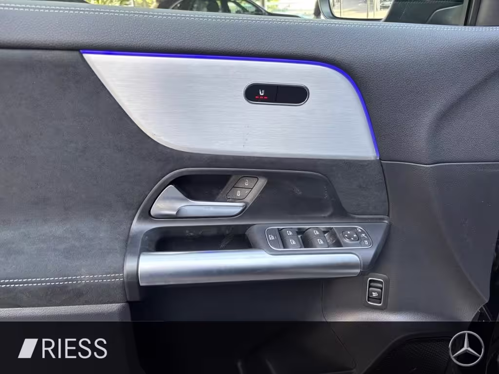 Mercedes-Benz GLA 200 d AHK AUT Kam. KlimaA LED LM PDC ParkAss GLA 200 - Bild 4