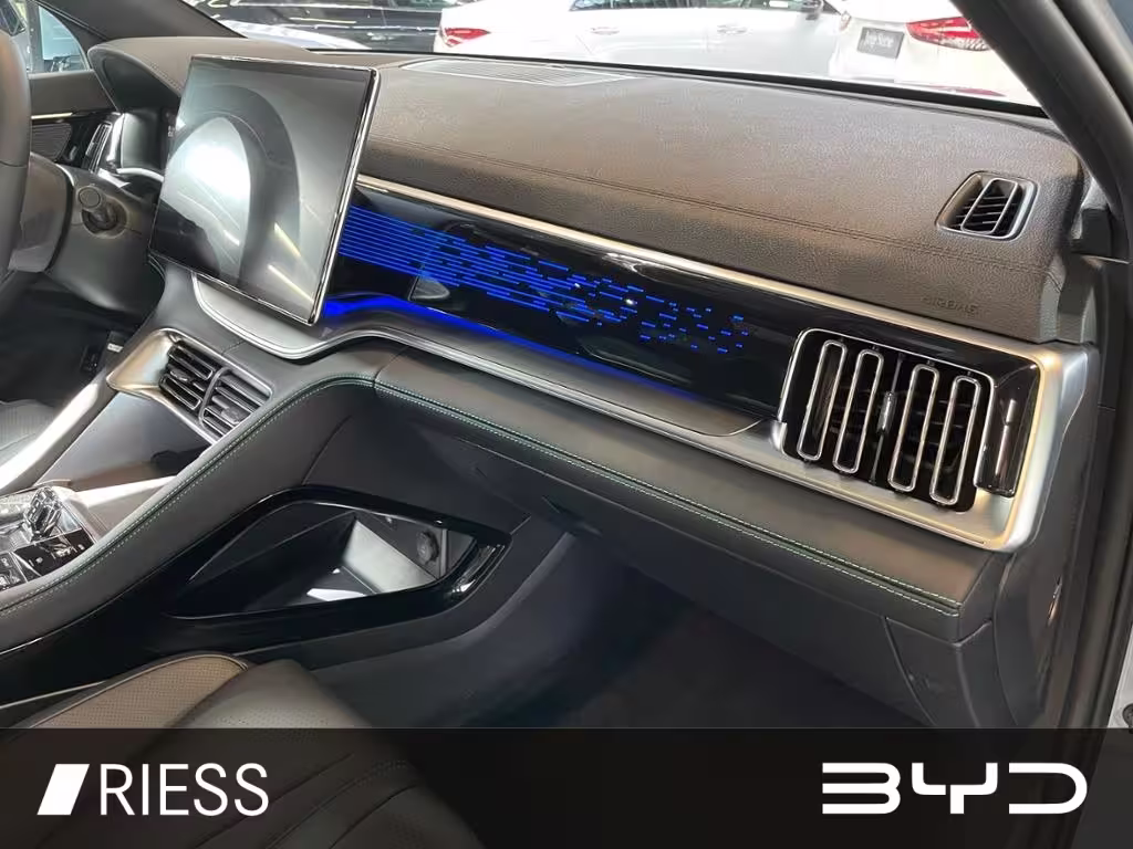BYD SEAL U Design 2xKlima 360 AUT DynLicht HUD Kam. - Bild 26