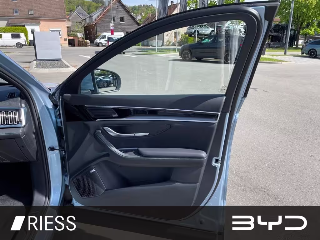 BYD SEAL U Design 2xKlima 360 AUT DynLicht HUD Kam. - Bild 8