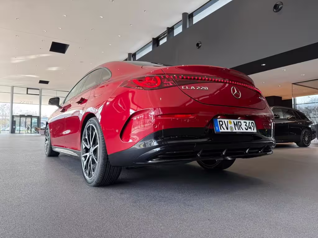 Mercedes-Benz CLA 220 4M AMG+SUPERSCREEN+HUD+MULTIBEAM+KEYL+ - Bild 19