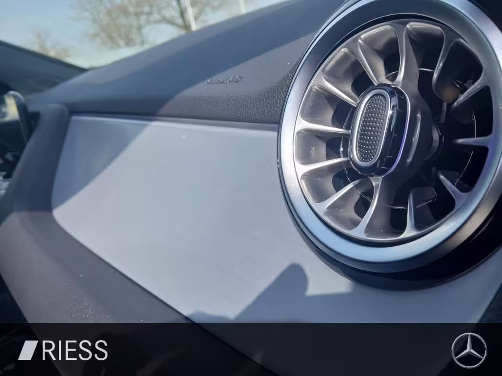 Mercedes-Benz GLA 200 AMG+AHK+MULTIBEAM+TOTWKL+KAMERA+SOUND+ GLA 200 - Bild 11