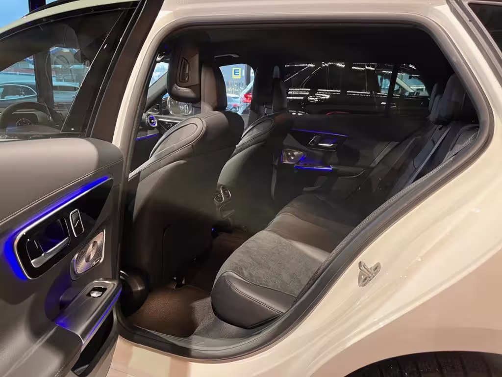 Mercedes-Benz C 300 d T AMG+AHK+PANO+360°+MEMORY+DIGITAL-LIGHT - Bild 4