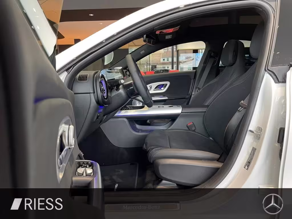 Mercedes-Benz CLA 200 AMG+PANO+SUPERSCREEN+KEYL+MULTIBEAM+360° CLA 200 - Bild 3