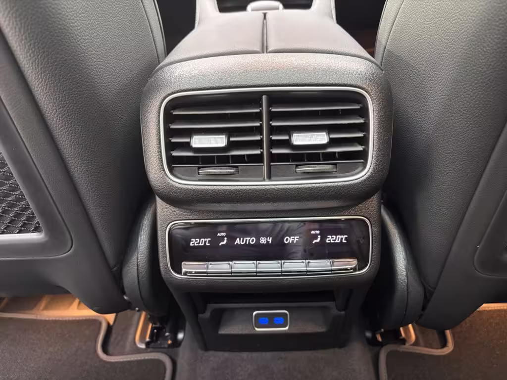 Mercedes-Benz GLE 450 d 4MATIC 360 4xSHZ ACC AHK AUT DynLicht - Bild 7