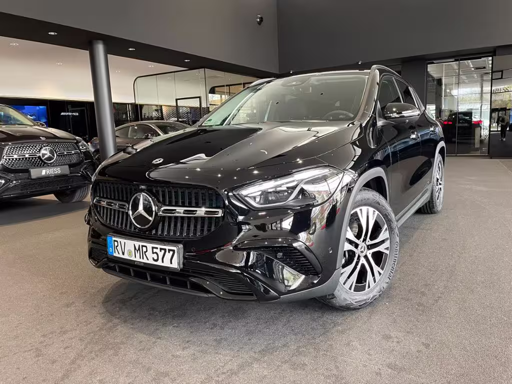 Mercedes-Benz GLA 200 d 4MATIC 360 ACC AHK AUT DynLicht Kam.