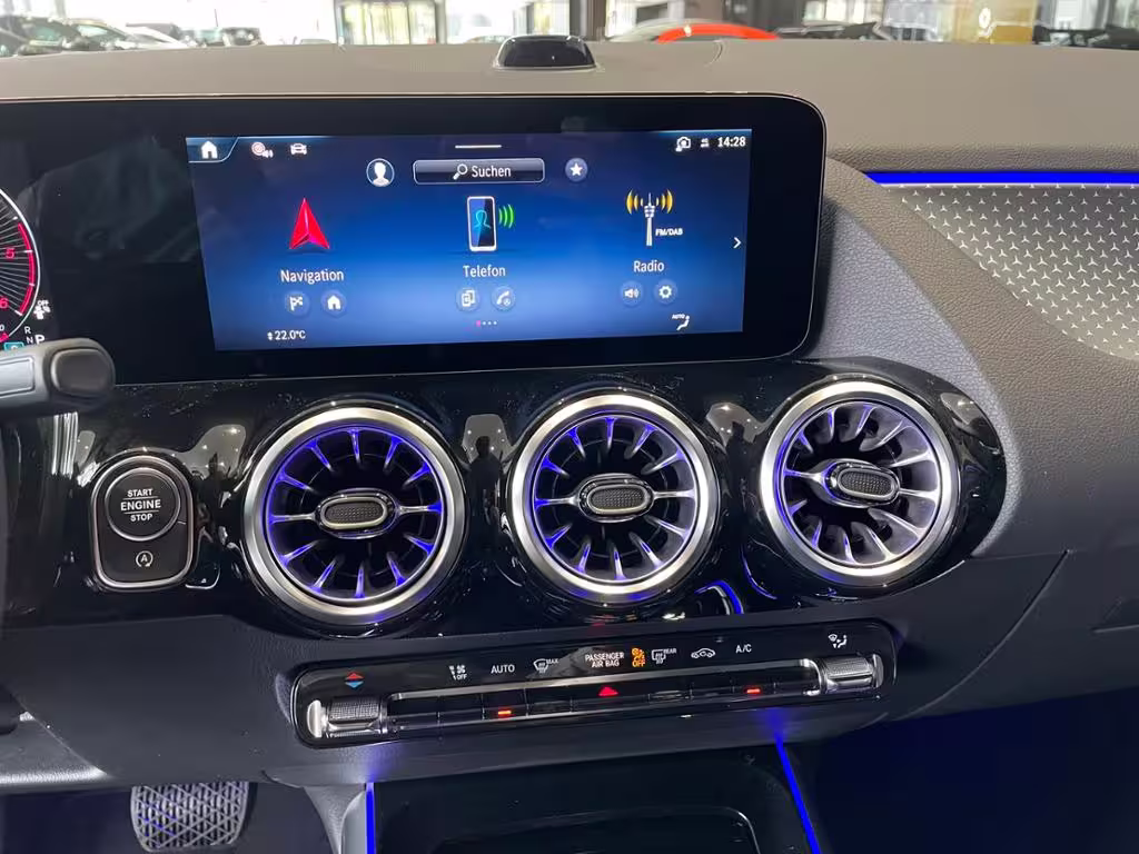 Mercedes-Benz GLA 200 d 4MATIC 360 ACC AHK AUT DynLicht Kam. GLA 200 - Bild 15