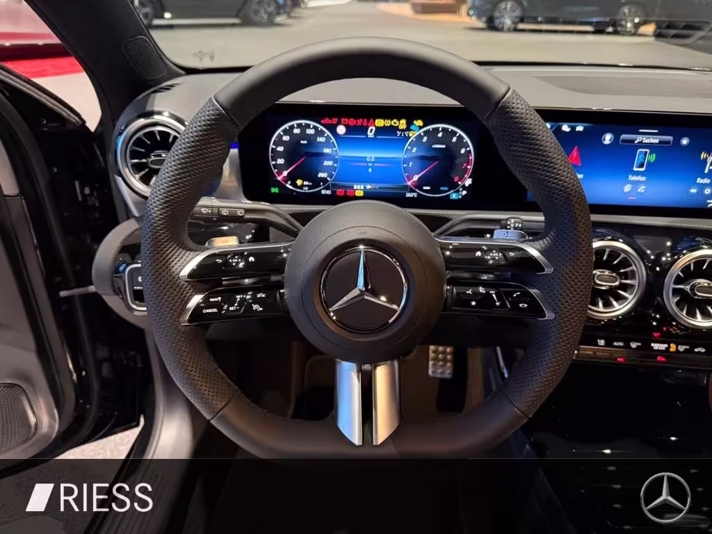 Mercedes-Benz A 180 AMG+DISTRONIC+AHK+MULTIBEAM+KEYL+TOTWKL+ - Bild 14