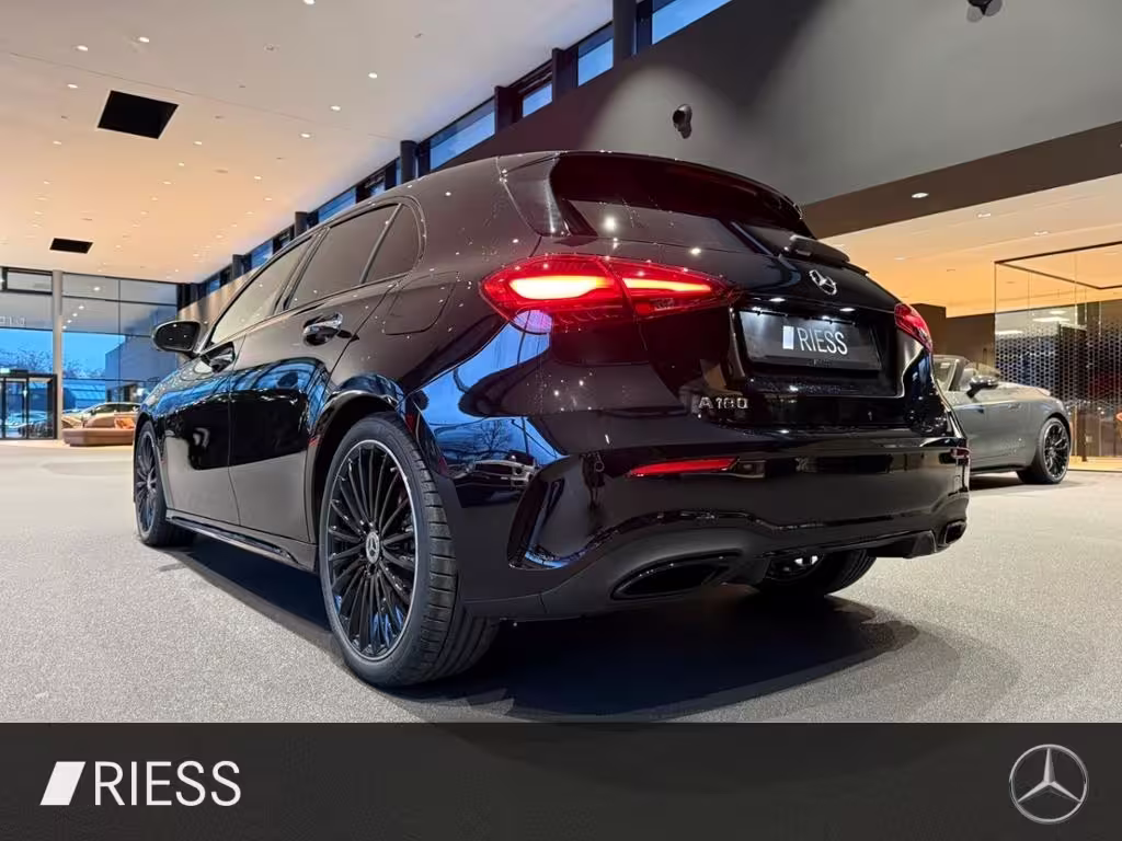 Mercedes-Benz A 180 AMG+DISTRONIC+AHK+MULTIBEAM+KEYL+TOTWKL+ - Bild 18