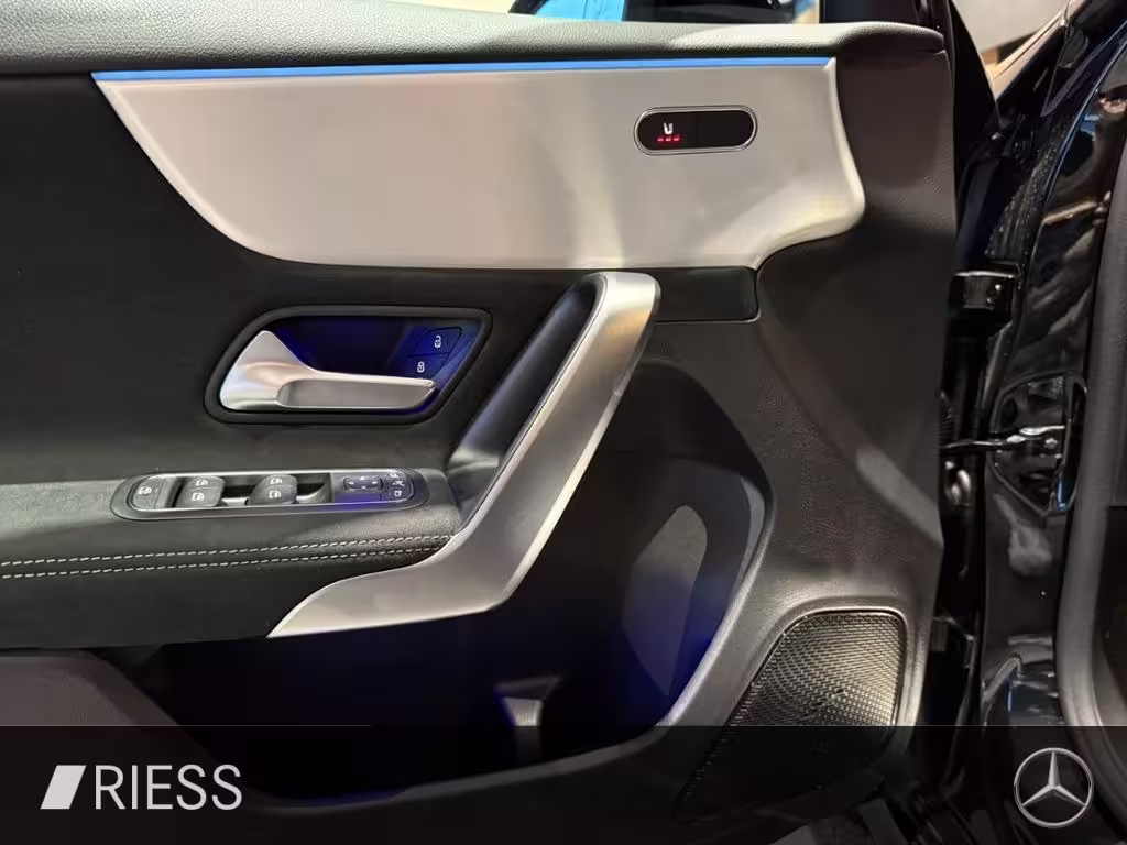 Mercedes-Benz A 180 AMG+DISTRONIC+AHK+MULTIBEAM+KEYL+TOTWKL+ - Bild 3