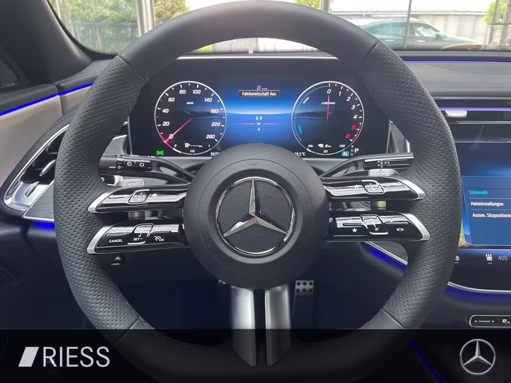 Mercedes-Benz E 300 de 4MATIC T-Modell mit EQ Hybrid Technologie E 300 - Bild 16