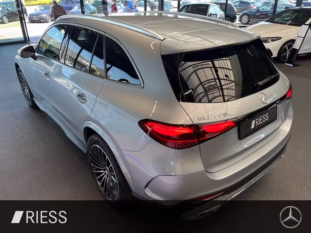 Mercedes-Benz GLC 200 d 4M AMG+AHK+HANDS-FREE+360°+MEMO+SOUNDS GLC 200 - Bild 6