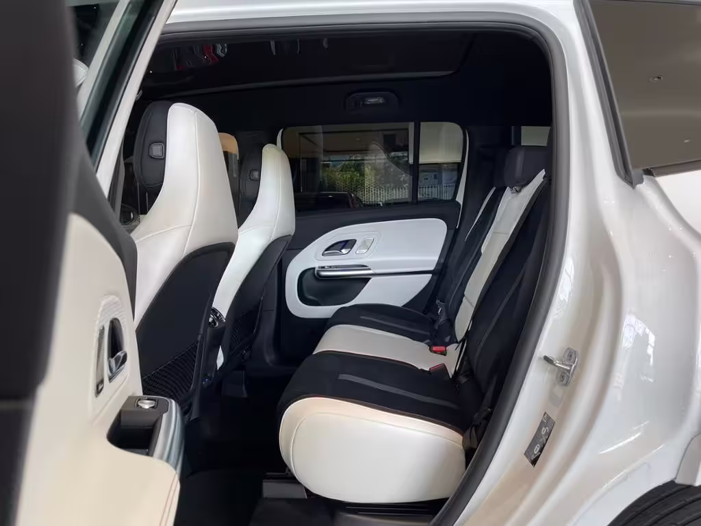 Mercedes-Benz GLB 200 4M NEU+X248+AMG+AHK+SUPERSCR+HUD+KEYLESS GLB 200 - Bild 4