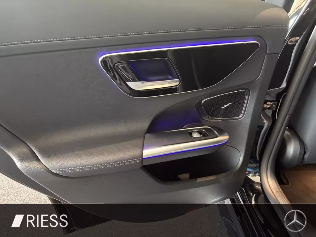 Mercedes-Benz C 300 4M AMG+PANO+AHK+DISTRONIC+MEMORY+DIGI L++ C 300 - Bild 6