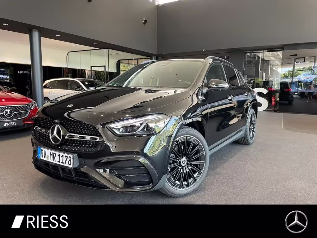 Mercedes-Benz GLA 200 AMG+PANO+AHK+DISTR+KEYL+MULTIBEAM+BURM+