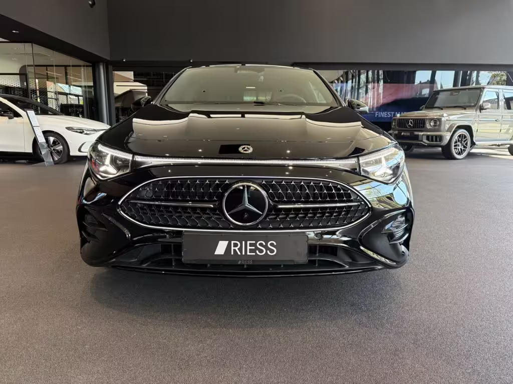 Mercedes-Benz CLA 200 4M NEU+C 178+AMG+SUPERSCREEN+KEYL+MULTIB CLA 200 - Bild 2