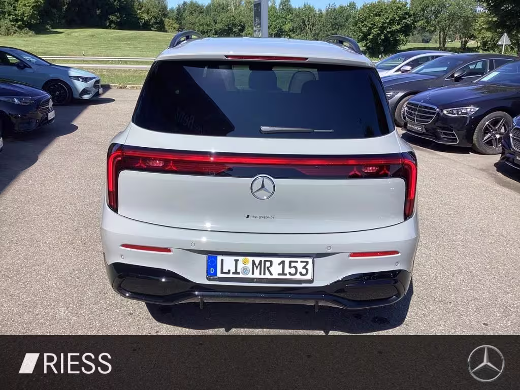 Mercedes-Benz GLB 200 AMG+AHK+SUPERSCR+MULTIBEAM+KEYL+360+BURM GLB 200 - Bild 16
