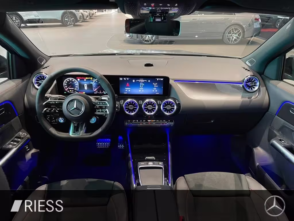 Mercedes-Benz GLA 45 S AMG PANO+DISTR+MULTIBEAM+KEYL+AHK+360° GLA 45 AMG - Bild 14