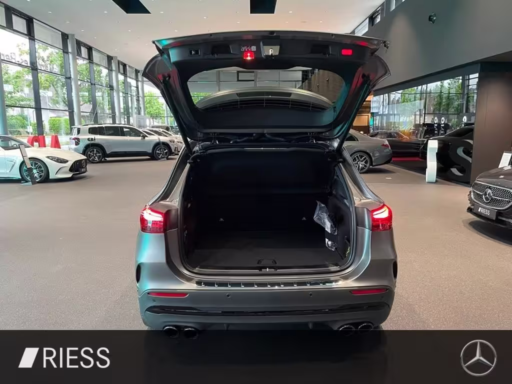 Mercedes-Benz GLA 45 S AMG PANO+DISTR+MULTIBEAM+KEYL+AHK+360° GLA 45 AMG - Bild 18