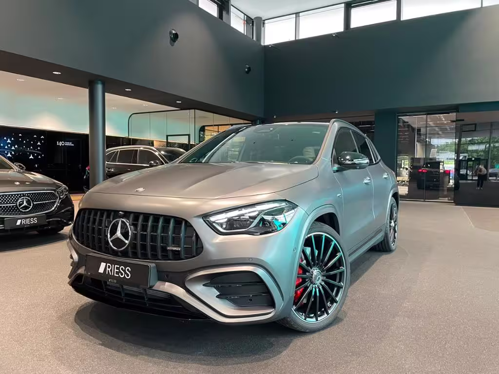 Mercedes-Benz GLA 45 S AMG PANO+DISTR+MULTIBEAM+KEYL+AHK+360° GLA 45 AMG - Bild 2