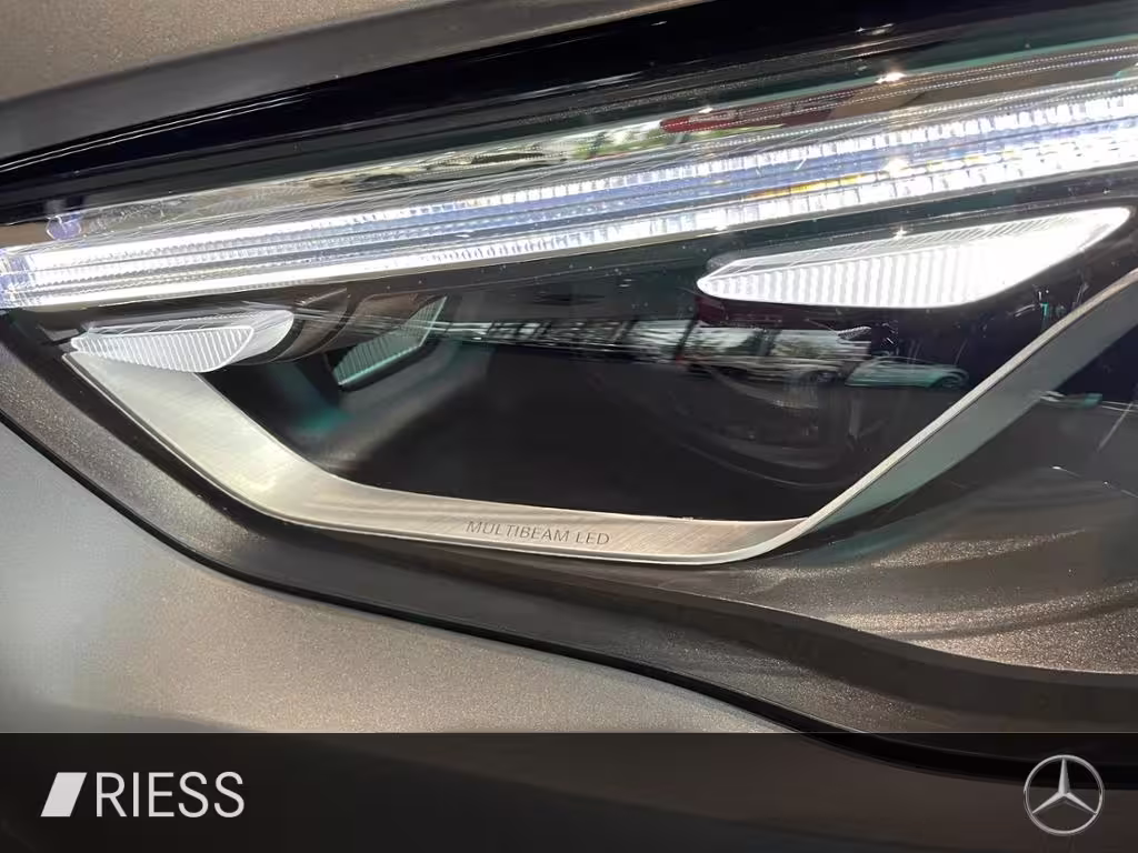 Mercedes-Benz GLA 45 S AMG PANO+DISTR+MULTIBEAM+KEYL+AHK+360° GLA 45 AMG - Bild 21